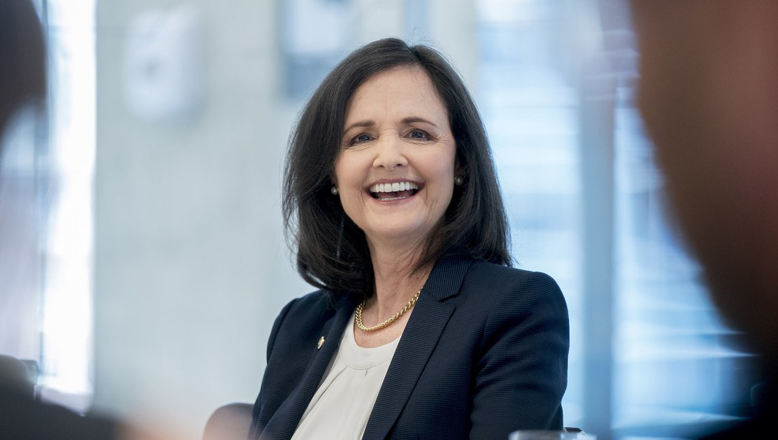 Judy Shelton: la candidata alla Fed sostenitrice del gold standard 